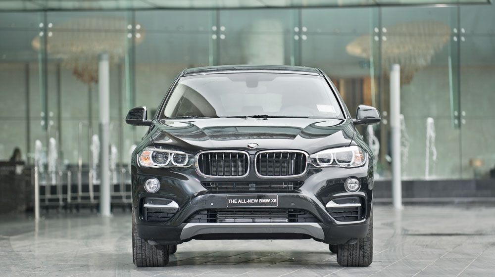 Đầu xe BMW X6 2015 được thiết kế đậm chất khí động học Đầu xe BMW X6 2015 được thiết kế đậm chất khí động học 1