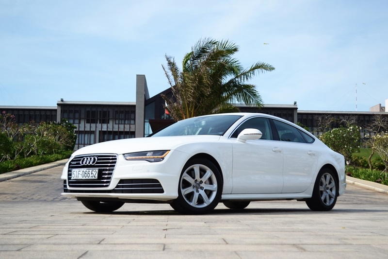 Audi A7 Sportback 2015 được cải thiện nhiều về kiểu dáng, động cơ và khả năng vận hành.