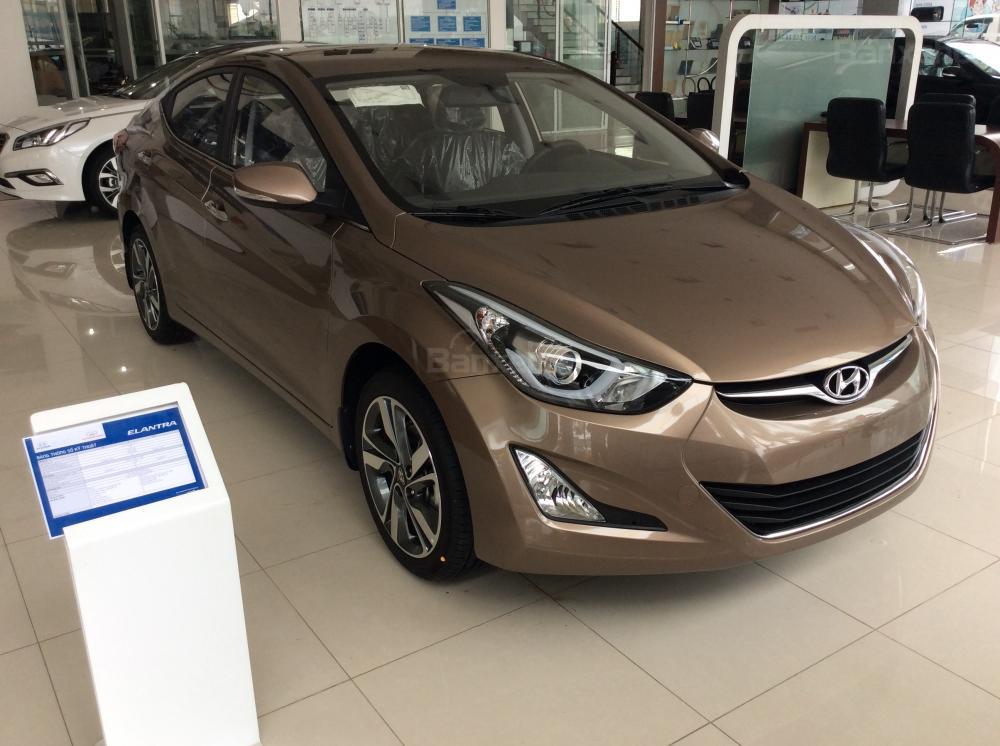 2015 Hyundai Elantra launched at INR 1413 lakh  In Images