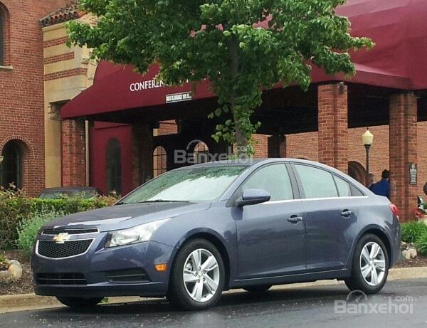 Chevrolet Cruze 2016 được trang bị nhiều nâng cấp đáng giá sẽ có mặt trên thị trường Bắc Mỹ vào đầu năm 2016 Chevrolet Cruze 2016 được trang bị nhiều nâng cấp đáng giá sẽ có mặt trên thị trường Bắc Mỹ vào đầu năm 2016.