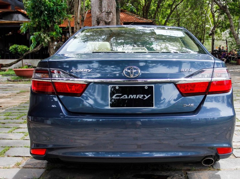 Toyota Camry 2015 có thiết kế sang trọng kiểu Châu Á 2