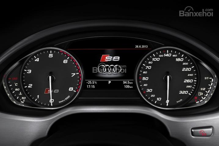 Đánh giá xe Audi S8 2016: Cụm đèn trên xe được tích hợp nhiều đèn báo