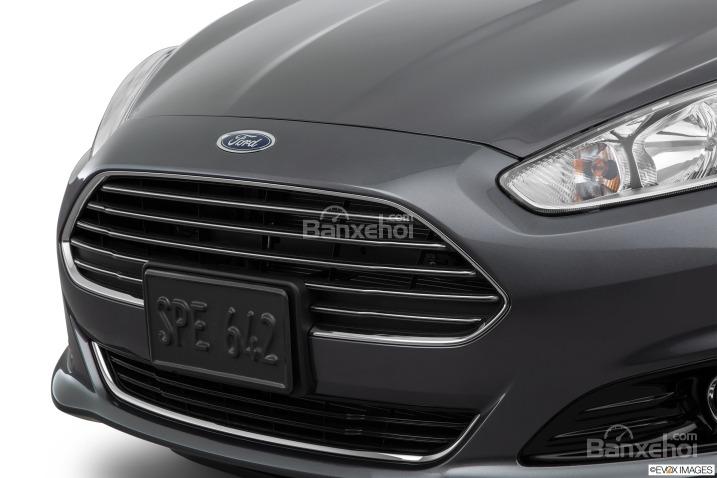 Đánh giá xe Ford Fiesta Hatchback 2015.