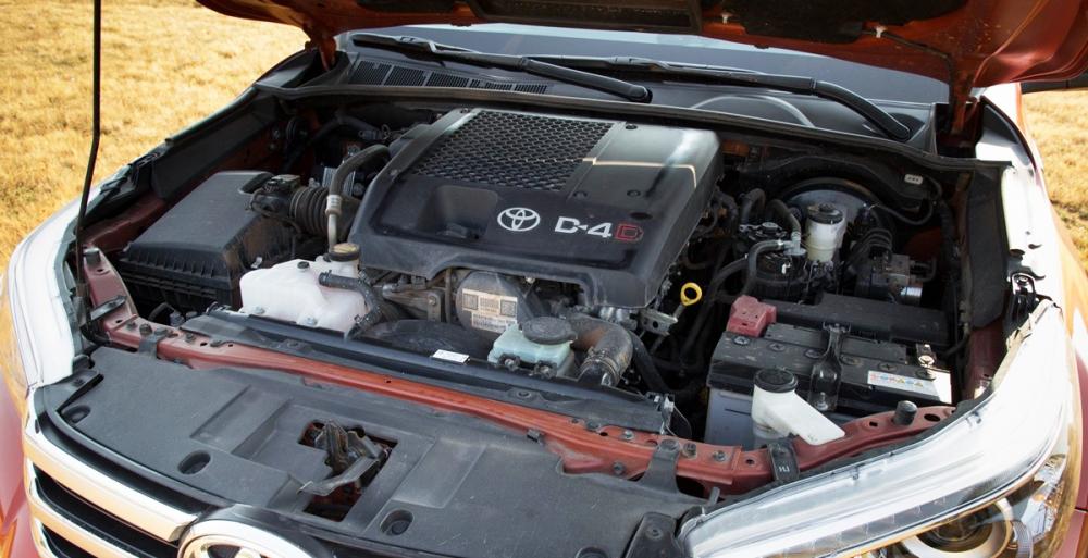 Đánh giá xe Toyota Hilux 2016 phần vận hành.