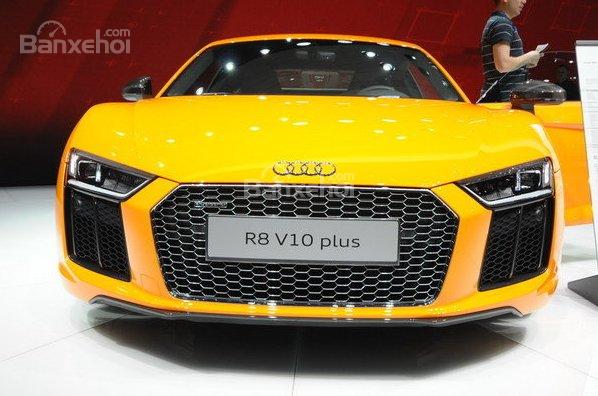 Đánh giá xe Audi R8 2017: Với các đường viền táo bạo hơn