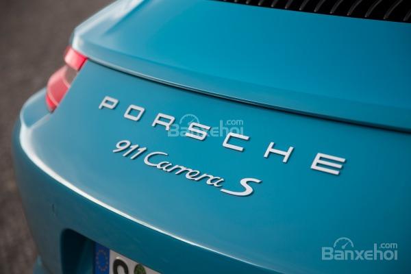 Đánh giá xe Porsche 911 Carrera 2017: Và tên xe phía cuối xe