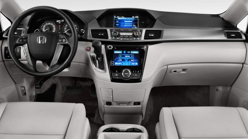 So sánh nội thất xe Kia Sedona 2015 và Honda Odyssey 2016 So sánh nội thất xe Kia Sedona 2015 và Honda Odyssey 2016 1