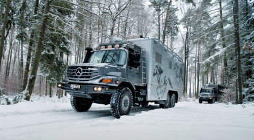 Mẫu xe tải Mercedes-Benz Zetros 6x6 .