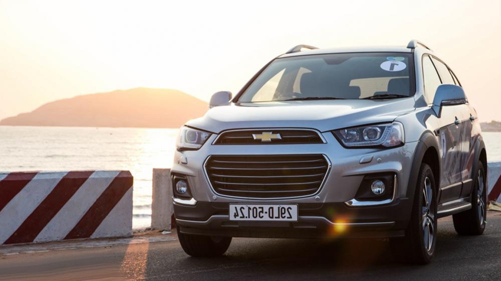 So sánh xe Chevrolet Captiva Revv và Isuzu MU-X - Tân binh và phế vương.