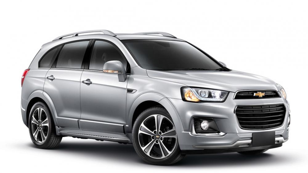 So sánh ngoại thất Chevrolet Captiva Revv và Hyundai SantaFe 2016 So sánh ngoại thất Chevrolet Captiva Revv và Hyundai SantaFe 2016.