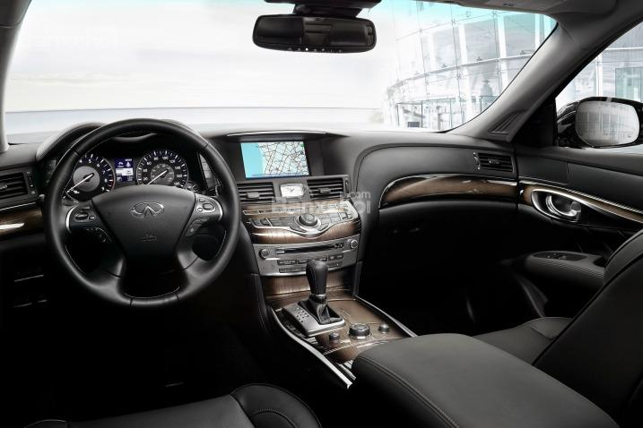 Đánh giá xe Infiniti Q70 2016: Nội thất xe có chất lượng cao.