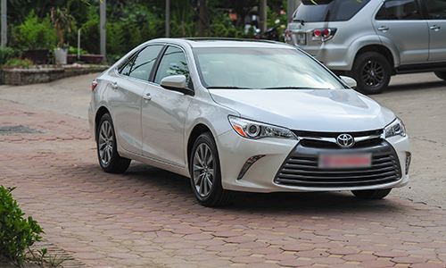 Toyota Camry XLE 2016 1