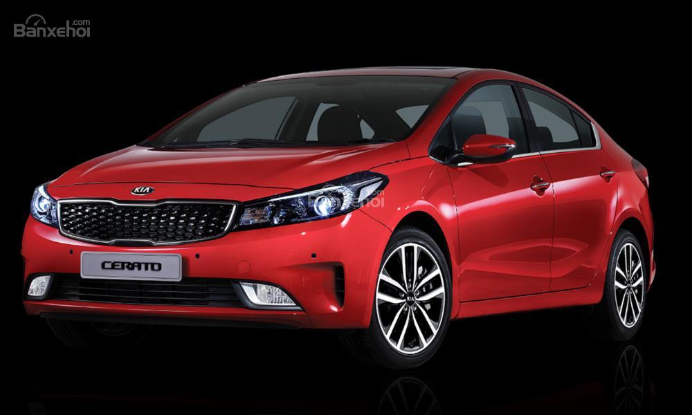 Đánh giá xe Kia Cerato 2016 có cản trước và cảm biến trước hoàn thiện đẹp hơn.