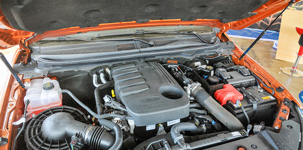 Đánh giá xe Ford Ranger Wildtrak 2015 có động cơ Turbo Diesel 3.2L.