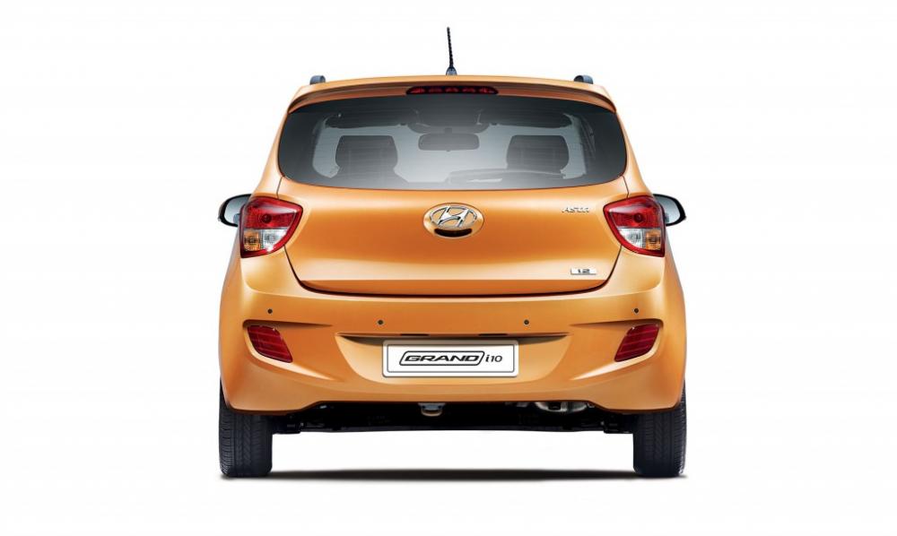 So sánh xe Hyundai Grand i10 và Mitsubishi Mirage 6