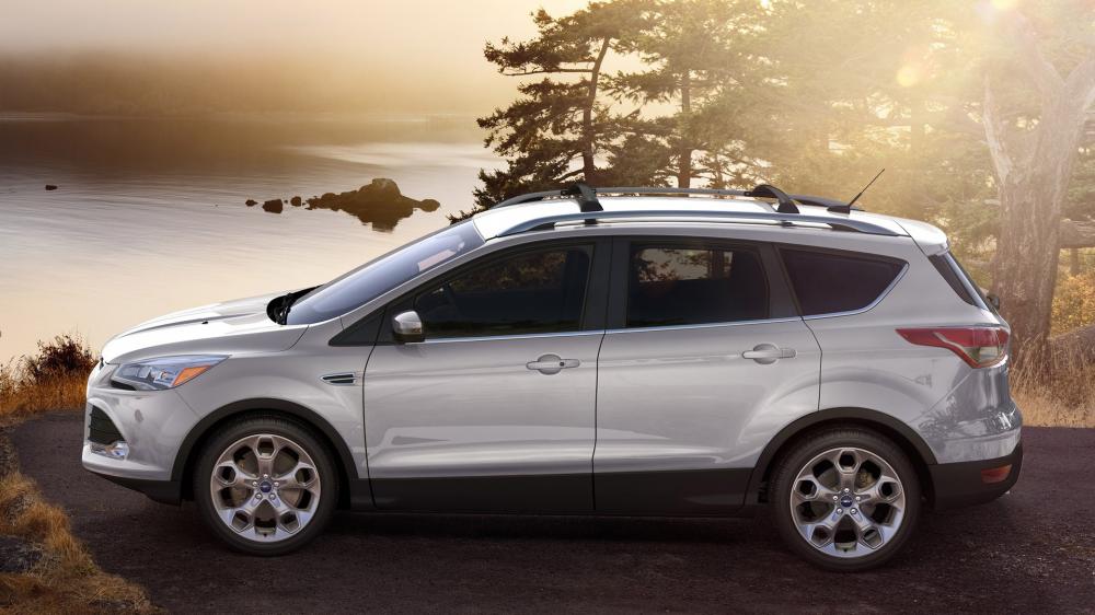 So sánh xe Ford Escape và Kia Sorento So sánh xe Ford Escape và Kia Sorento 3