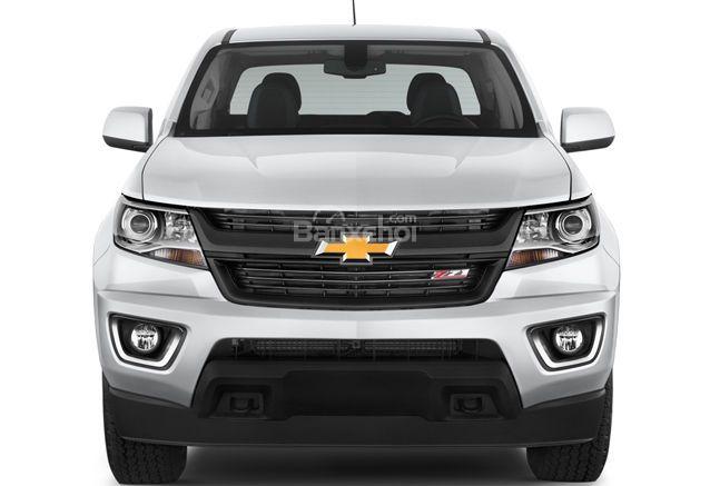 Đánh giá xe Chevrolet Colorado 2016: Đầu xe có thiết kế mạnh mẽ.