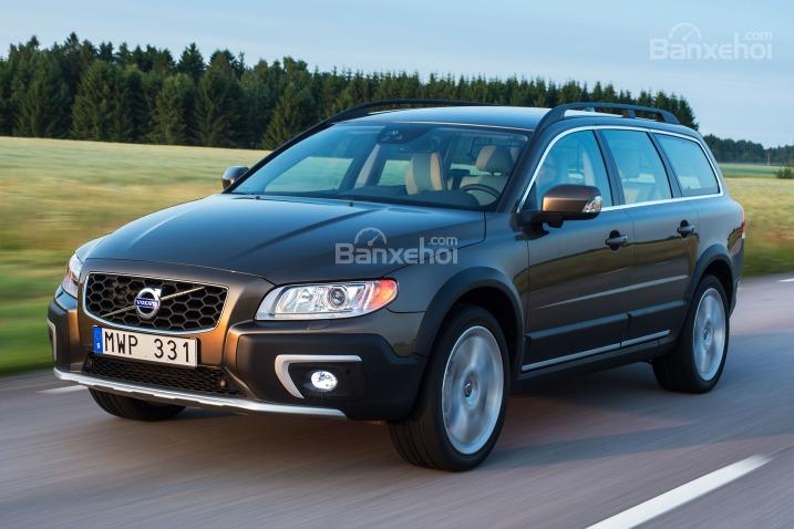 Đánh giá xe Volvo XC70 2016: Xe có khả năng tăng tốc tốt.