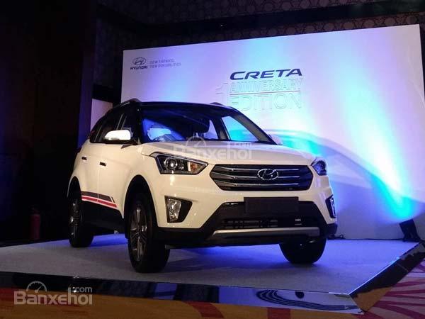 Hyundai Creta ''''''''1st Anniversary Edition'''''''' công bố giá tại Ấn Độ.
