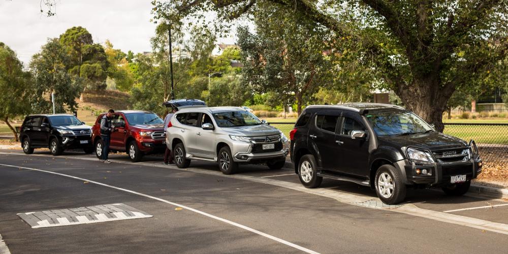 Ford Everest 2016 1