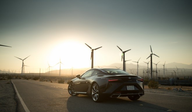 Ngắm vẻ đẹp của Lexus LC500 2017 dưới ánh hoàng hôn a1