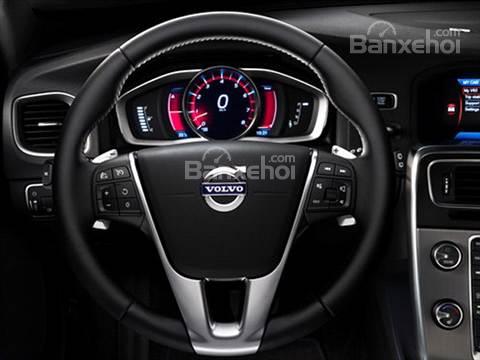 Đánh giá xe Volvo V60 2016: Vô lăng bọc da.