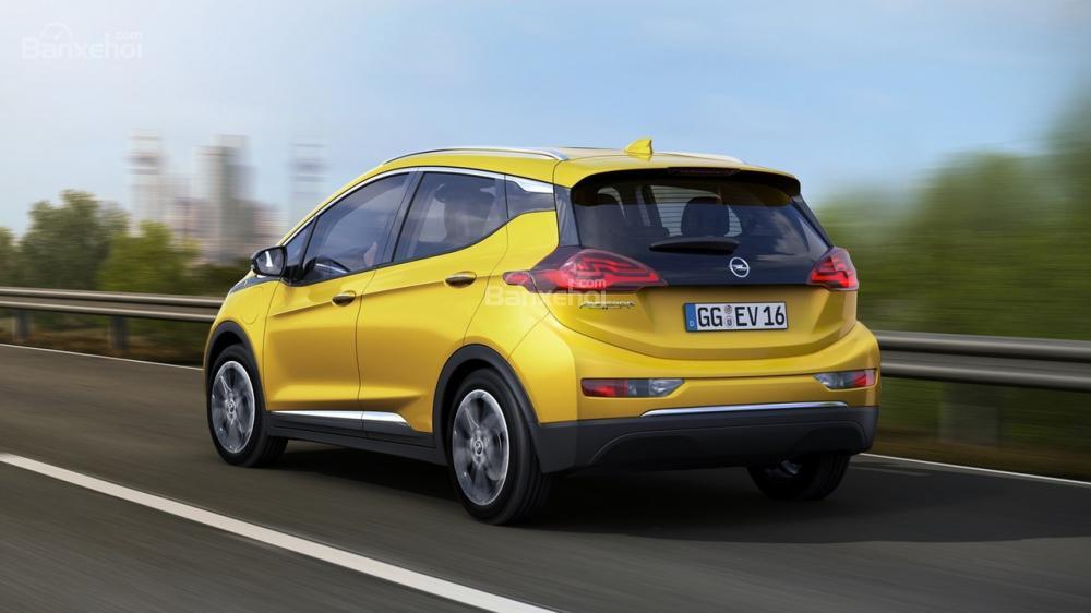 Opel Ampera-e sắp trình làng tại triển lãm ô tô Paris 1