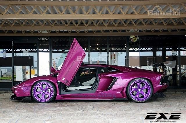 Mãn nhãn với siêu phẩm xế độ Liberty Walk Lamborghini Aventador màu tím