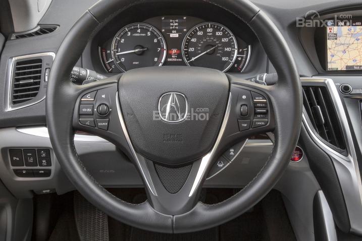 Đánh giá xe Acura TLX 2017: Vô lăng trên xe.