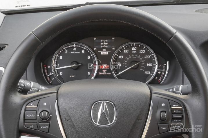 Đánh giá xe Acura TLX 2017: Cụm đồng hồ trên xe.