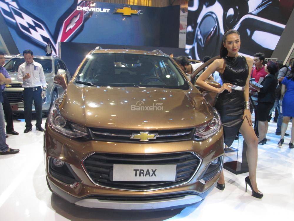 Chevrolet Trax 2017 trông như 1 phiên bản nhí của Captiva 2016.