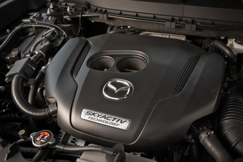 Mazda CX-9 2016 được trang bị khối động cơ  xăng tăng áp SKYACTIV-G tiêu chuẩn dung tích 2,5 lít 4 xi-lanh.