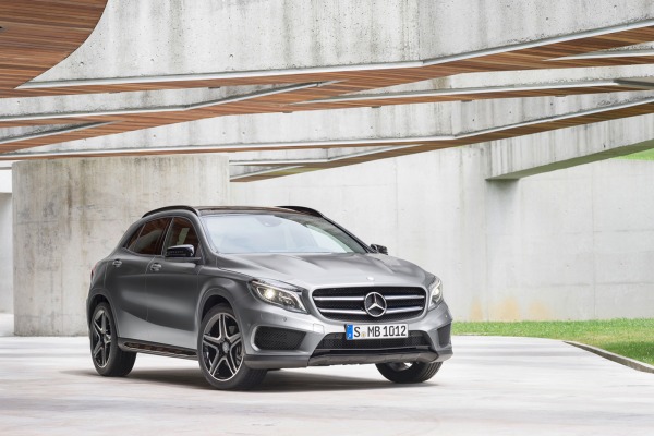 Đánh giá xe Mercedes-Benz GLA-Class 2016.