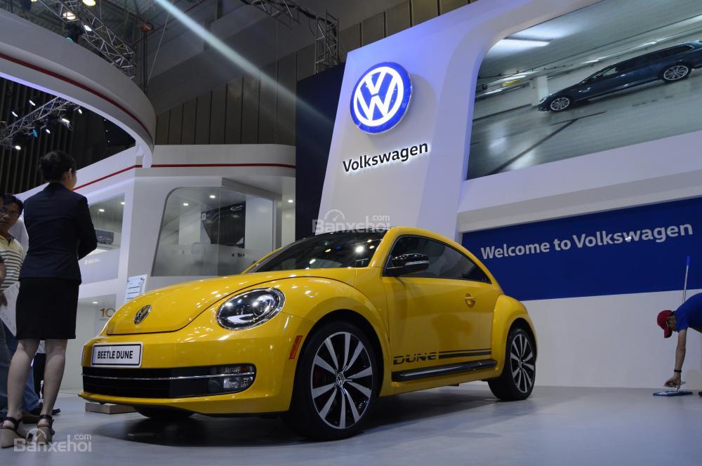 Con bọ huyền thoại Volkswagen Beetle Dune chính thức lộ diện tại triển lãm VIMS 2016.