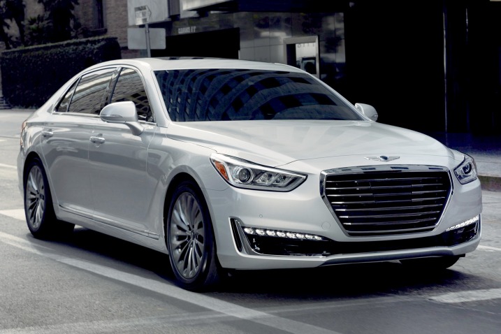 Đánh giá xe Genesis G90 2017: Hội tụ đầy đủ các yếu tố của mẫu sedan cỡ lớn.