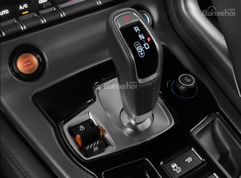Đánh giá xe Jaguar F-Type 2017: Bảng điều khiển trung tâm a5