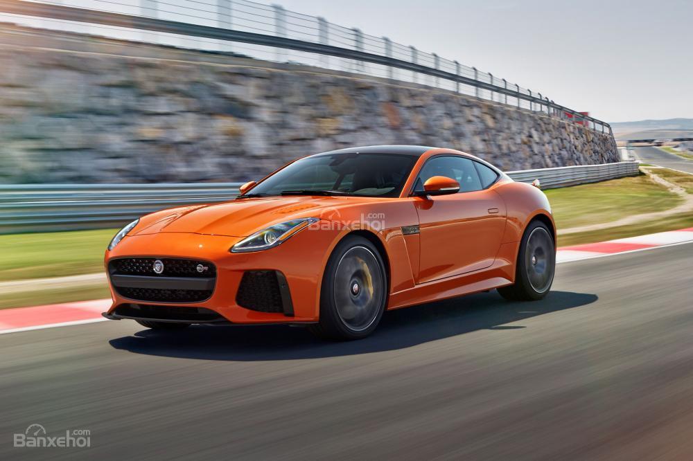 Jaguar F-Type 2017 chinh phục người dùng nhờ 2 điểm nổi trội là phong cách và hiệu suất.