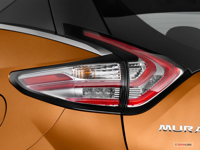 Đánh giá xe Nissan Murano 2017: Đèn sau Đánh giá xe Nissan Murano 2017: Đèn sau.
