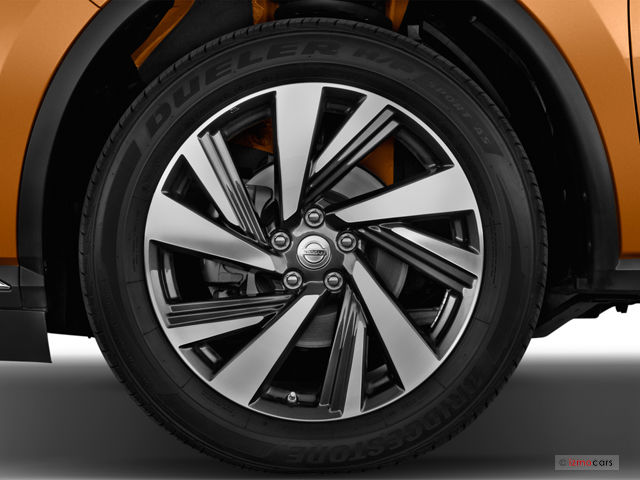 Đánh giá xe Nissan Murano 2017: La-zăng Đánh giá xe Nissan Murano 2017: La-zăng.