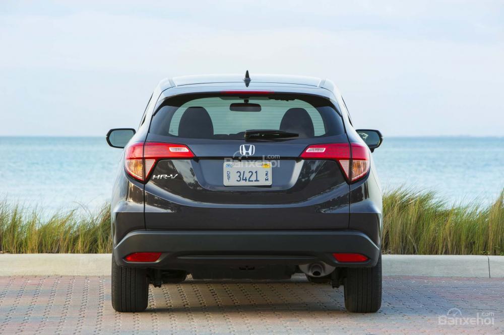 So sánh xe Chevrolet Trax 2017 và Honda HR-V 2017 về đuôi xe 2 So sánh xe Chevrolet Trax 2017 và Honda HR-V 2017 về đuôi xe a2