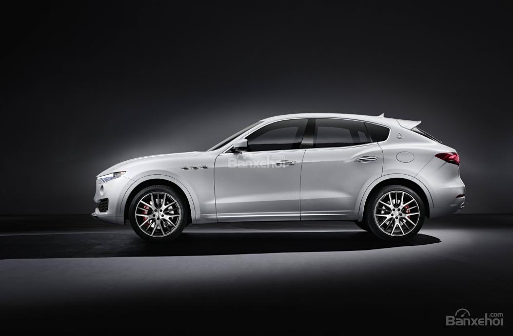 Maserati Levante S bị triệu hồi tại Mỹ do lỗi phần mềm động cơ 2