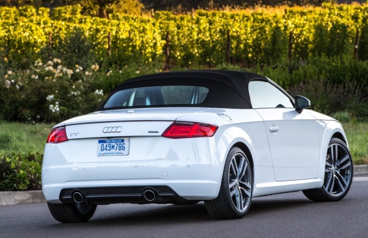 Đánh giá xe Audi TT 2017: Ống xả Đánh giá xe Audi TT 2017: Ống xả.