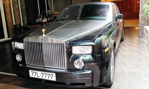 Rolls-Royce chính hãng đầu tiên Rolls-Royce chính hãng đầu tiên.