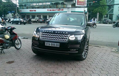 Range Rover ngũ quý của đại gia Nghệ An Range Rover ngũ quý của đại gia Nghệ An.