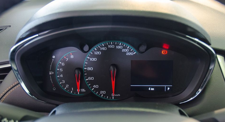 Đánh giá xe Chevrolet Trax 2017: Đồng hồ lái Đánh giá xe Chevrolet Trax 2017: Đồng hồ lái.