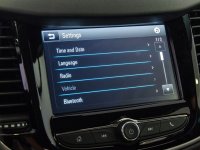 Đánh giá xe Chevrolet Trax 2017: Hệ thống thông tin giải trí 2 Đánh giá xe Chevrolet Trax 2017: Hệ thống thông tin giải trí 2.