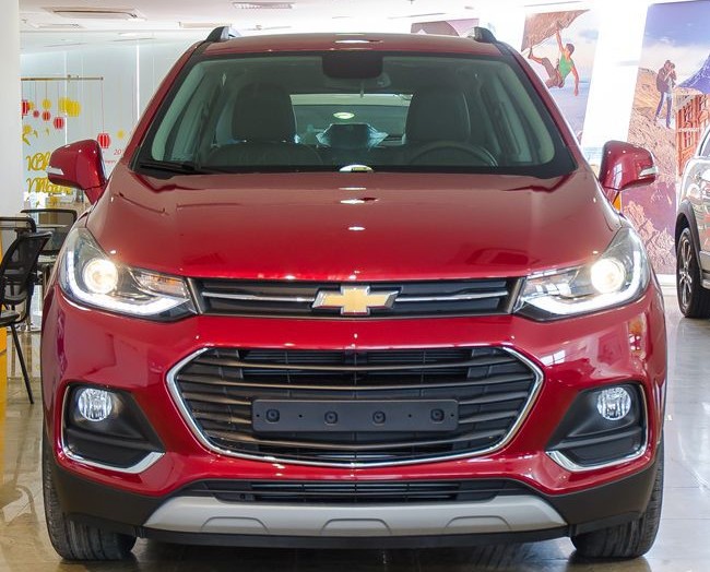 Đánh giá xe Chevrolet Trax 2017: Đầu xe Đánh giá xe Chevrolet Trax 2017: Đầu xe.