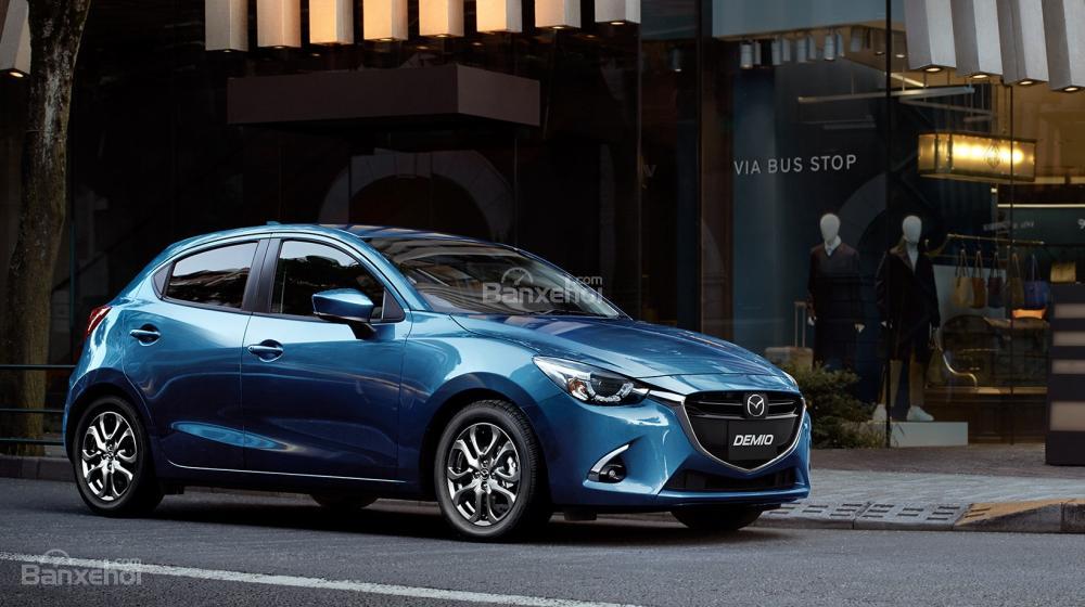 Mazda2 2017 facelift lộ diện trước giờ G.