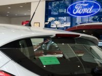 Đánh giá xe Ford Focus 2017: Dải đèn LED phanh.