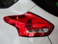 Đánh giá xe Ford Focus 2017: Cụm đèn hậu.